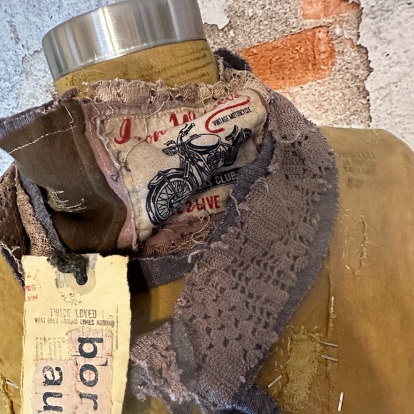 LAST ONE // FREE WITH A PURCHASE - Picture 5 of 14